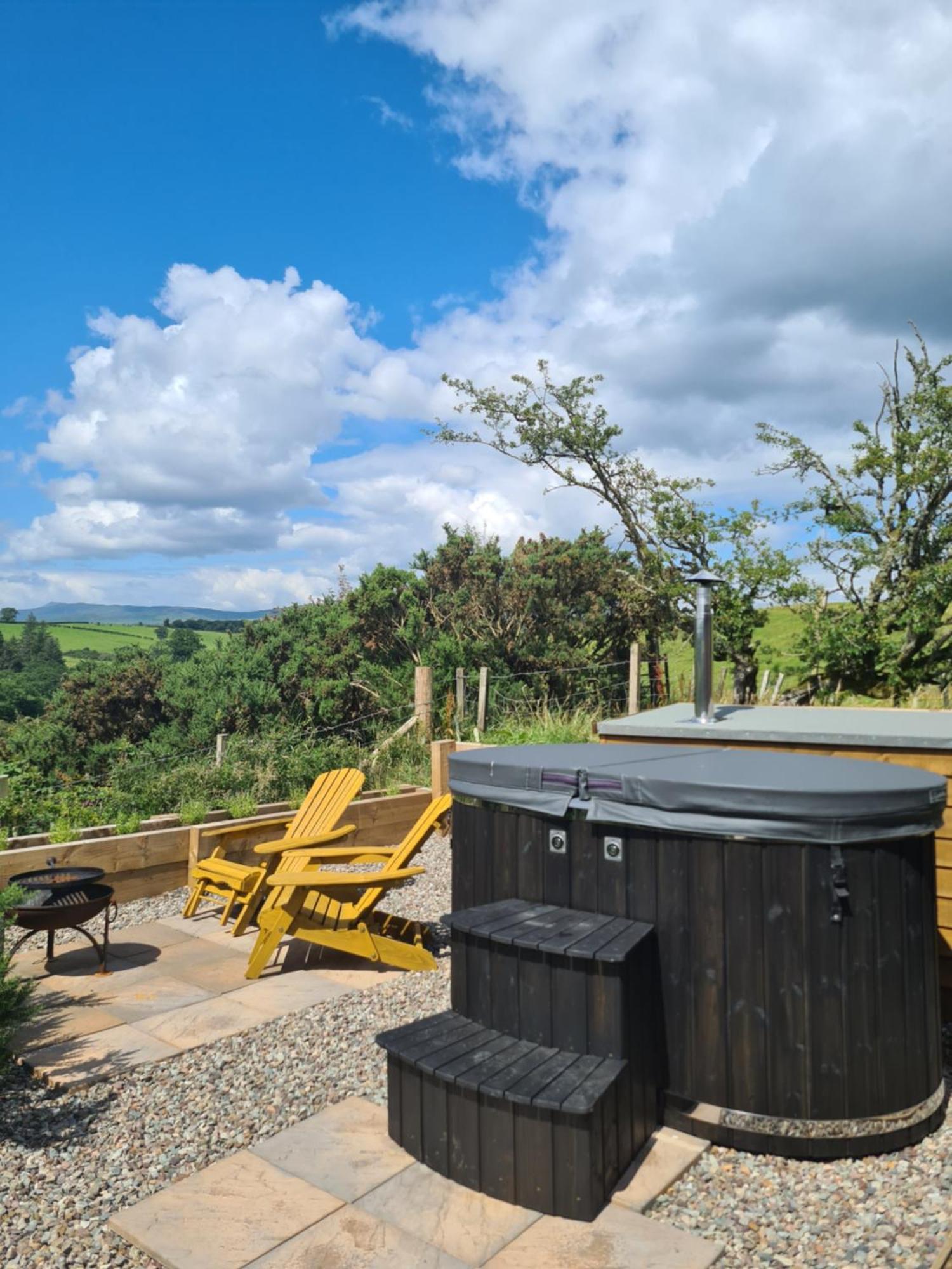 Luxury Glamping Pods - The Heft & The Hirsel Apartment Glasgow Ngoại thất bức ảnh